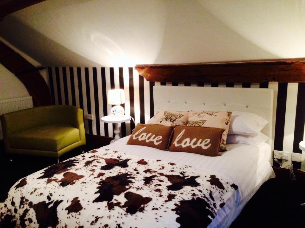 Bed and Breakfast The Swan Taphouse Ironbridge Exterior foto
